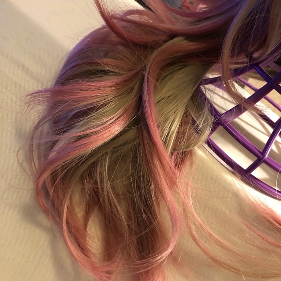 Long Synthetic Wig - Picture 15 of 15